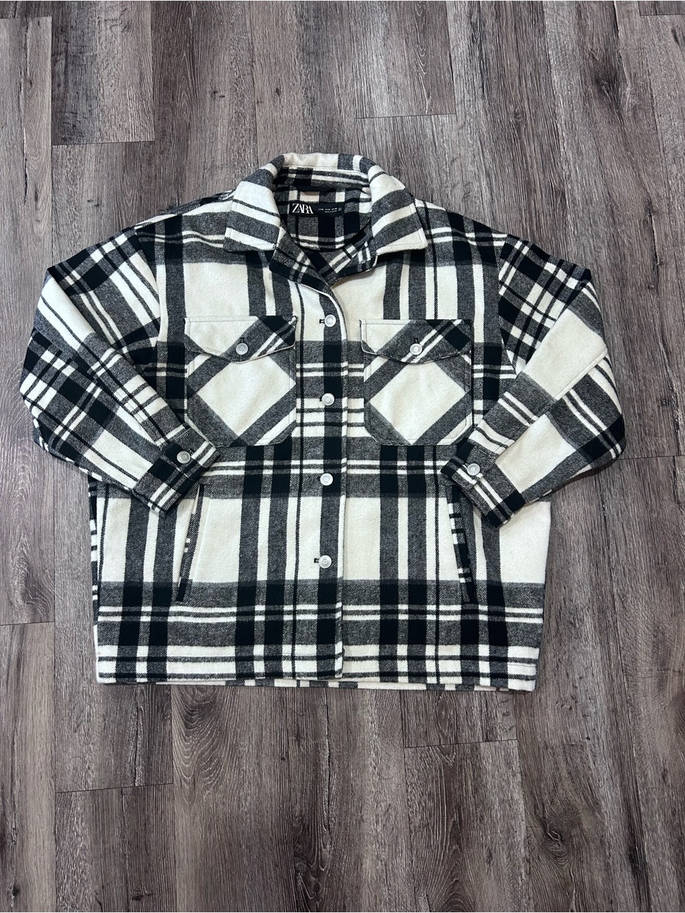 Zara Black and White Plaid Button-Up Cardigan Shacket